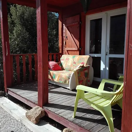 Giteslescasots Guest house