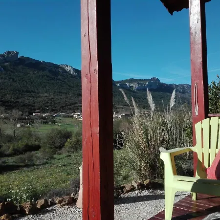 Giteslescasots Guest house